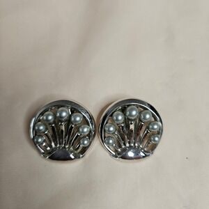 Vintage Crown Trifari Silver Tone Faux Pearl Shell Fan Clip On Earrings MCM